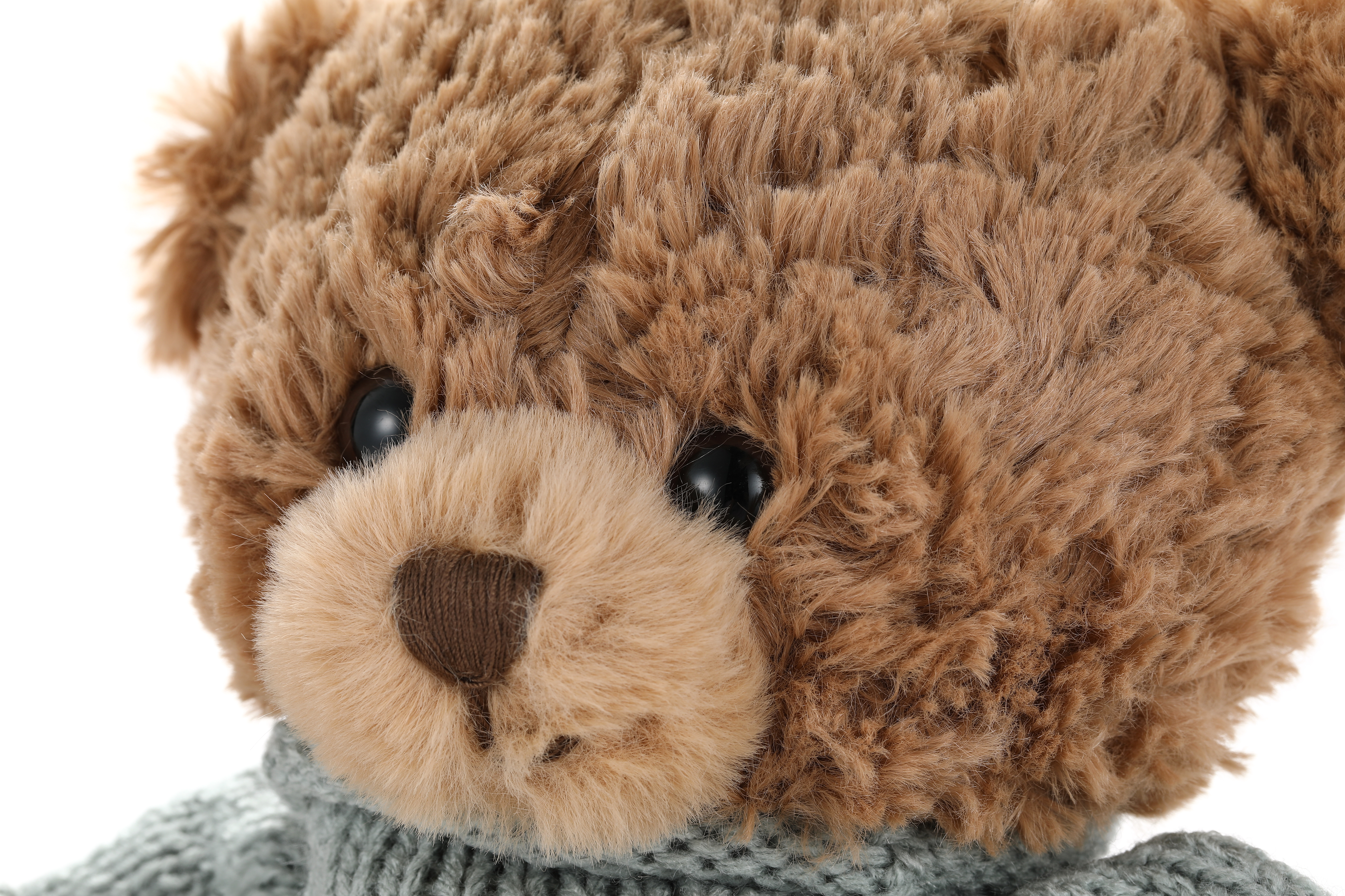 セーターを着たテディベア